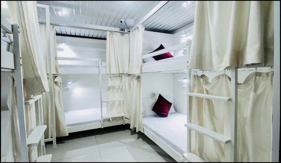 Bed 10-Bed Mixed Dormitory Room